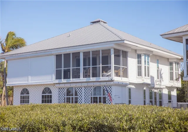 Photo 3 of Single family home for sale at 303 Useppa, Useppa Island, FL 33924 | MLS# 226013720 | Listing updated on 2026-09-18