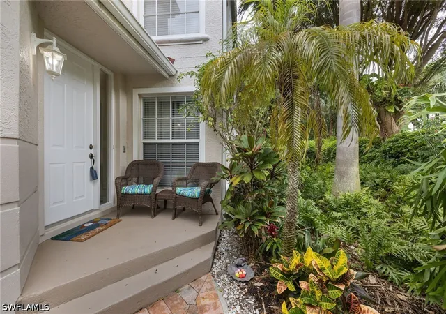 Listing Photo 5 - Condo for sale in building located at 1505 Clermont Dr, Naples, FL 34109 - Unit #B202
