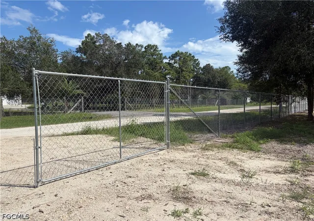 Photo 38 of Manufactured home for sale at 860 N Live Oak St, Clewiston, FL 33440 | MLS# 2026016884 | Listing updated on 2026-09-30