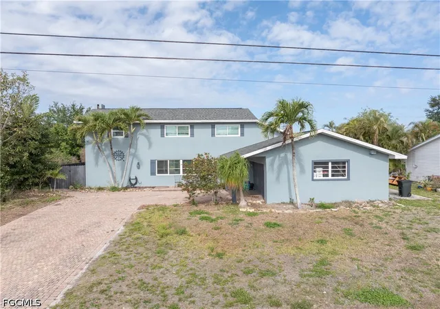 Photo 1 of Single family home for sale at 906 Ne 2nd Avenue, Cape Coral, FL 33909 | MLS# 2026016899 | Listing updated on 2026-09-16