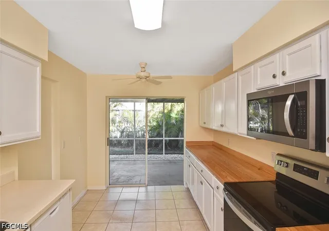 Photo 3 of Sale Pending at 15065 Cloverdale Dr, Fort Myers, FL 33919 | MLS# 2026016927 | Listing updated on 2026-10-06