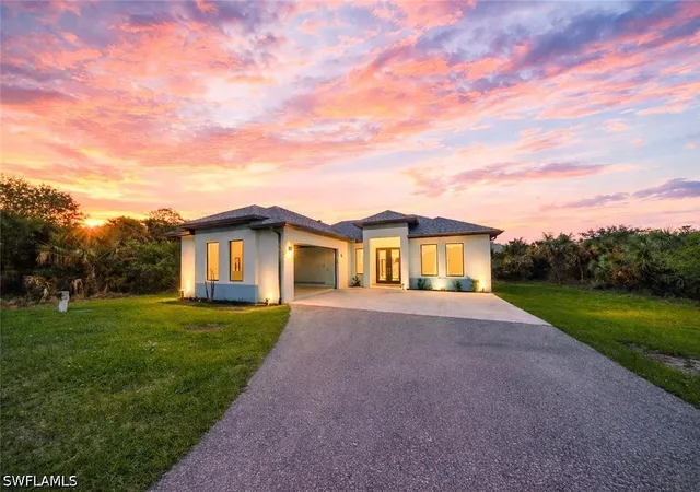 Photo 1 of Single family home for sale at 808 37th Avenue Nw, Naples, FL 34120 | MLS# 226015221 | Listing updated on 2026-09-15