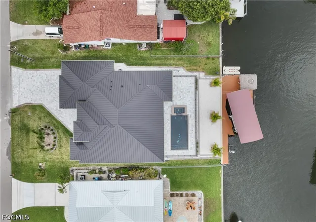 Photo 4 of Single family home for sale at 4211 SE 1st Avenue, Cape Coral, FL 33904 | MLS# 2026017033 | Listing updated on 2026-09-03