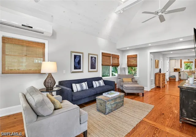 Photo 4 of Single family home for sale at 660 8th Avenue S, Naples, FL 34102 | MLS# 226014758 | Listing updated on 2026-09-16