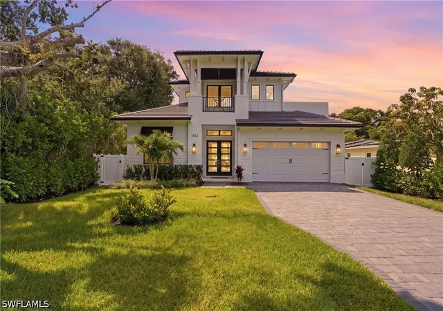 Photo 2 of Single family home for sale at 1102 9th Avenue N, Naples, FL 34102 | MLS# 226006934 | Listing updated on 2026-09-13