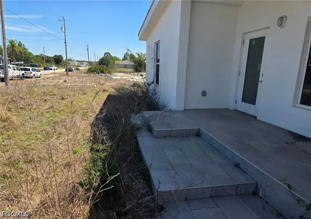 Photo 2 of Single family home for sale at 2913 34th Street Sw, Lehigh Acres, FL 33976 | MLS# 2026017283 | Listing updated on 2026-09-03