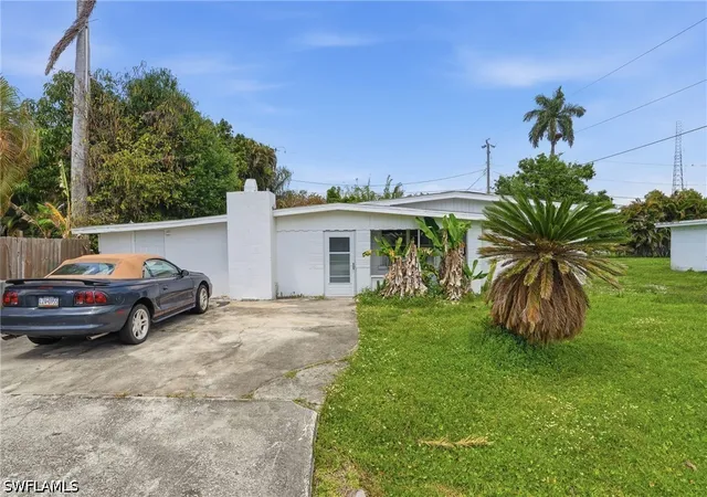 Photo 1 of Single family home for sale at 78 Victoria Dr, North Fort Myers, FL 33917 | MLS# 226015705 | Listing updated on 2026-09-15