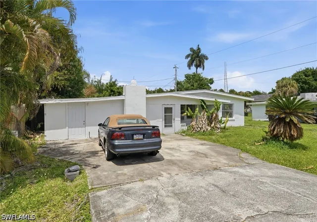 Photo 2 of Single family home for sale at 78 Victoria Dr, North Fort Myers, FL 33917 | MLS# 226015705 | Listing updated on 2026-09-15