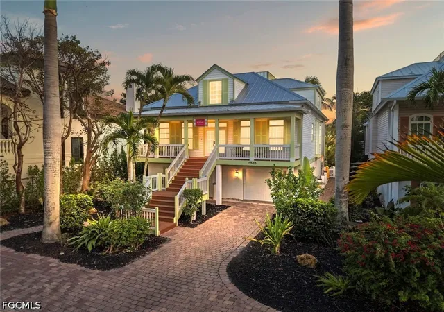 Photo 1 of Single family home for sale at 11525 Andy Rosse Ln, Captiva, FL 33924 | MLS# 2026017713 | Listing updated on 2026-09-19