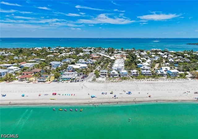 Photo 3 of Single family home for sale at 11525 Andy Rosse Ln, Captiva, FL 33924 | MLS# 2026017713 | Listing updated on 2026-09-19