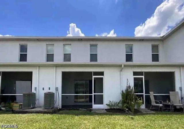 Photo 3 of Sale Pending at 15124 Wildflower Cir, Naples, FL 34119 | MLS# 2026017716 | Listing updated on 2026-09-14