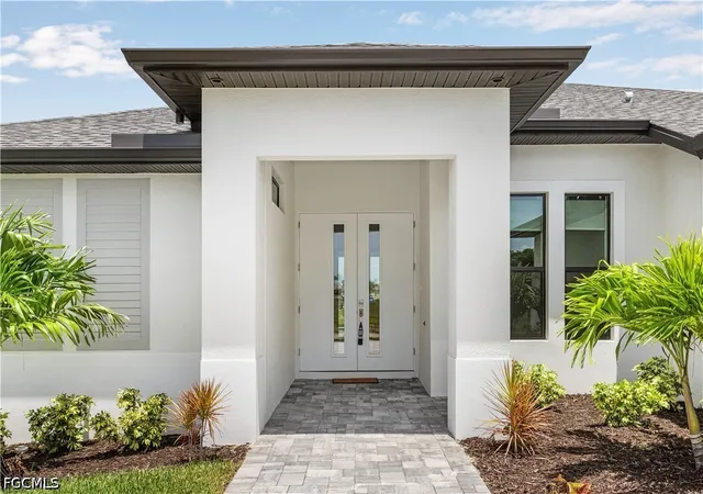 Photo 3 of Single family home for sale at 337 Sw 31st Avenue, Cape Coral, FL 33991 | MLS# 2026017760 | Listing updated on 2026-09-04
