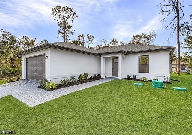Photo 1 of Single family home for sale at 724 Goldrock Rd, Lehigh Acres, FL 33974 | MLS# 2026017873 | Listing updated on 2026-10-13