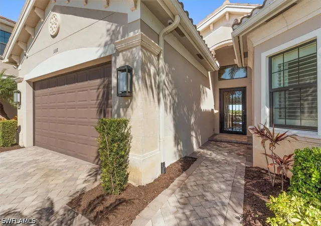 Photo 2 of Single family home for sale at 3168 Pacific Dr, Naples, FL 34119 | MLS# 226015914 | Listing updated on 2026-09-15