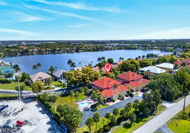 Photo 2 of Sale Pending at 5450 Park Rd #4, Fort Myers, FL 33908 | MLS# 2026017946 | Listing updated on 2026-10-05