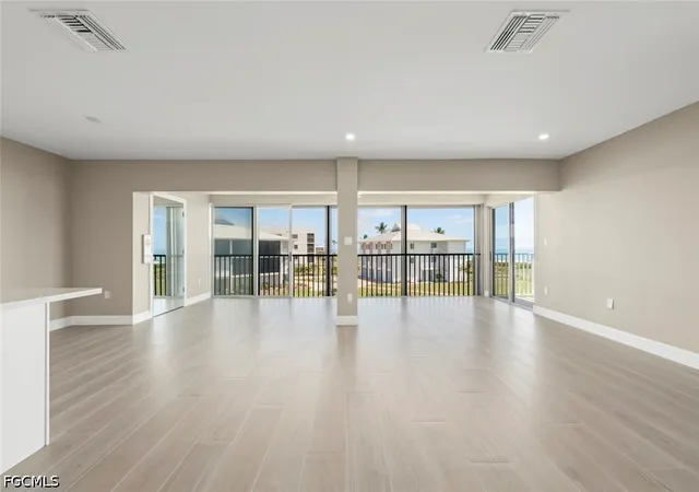 Listing Photo 4 - Condo for sale in building located at 1341 Middle Gulf Dr, Sanibel, FL 33957 - Unit #14C