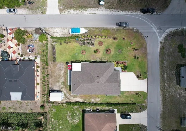Photo 4 of Sale Pending at 605 Norman Ave, Lehigh Acres, FL 33971 | MLS# 2026018097 | Listing updated on 2026-09-12