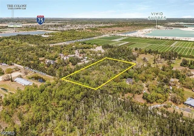 Photo 1 of Sale Pending at 13090 Rio Grande Dr, Bonita Springs, FL 34135 | MLS# 2026018211 | Listing updated on 2026-09-10