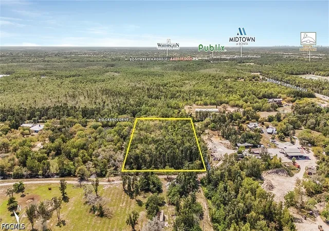 Photo 3 of Sale Pending at 13090 Rio Grande Dr, Bonita Springs, FL 34135 | MLS# 2026018211 | Listing updated on 2026-09-10