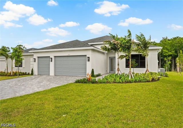 Photo 2 of Single family home for sale at 14313 Hogarth Pl, Fort Myers, FL 33905 | MLS# 2026018276 | Listing updated on 2026-09-11