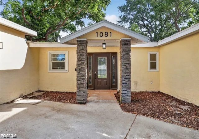 Photo 2 of Sale Pending at 1081 55th Terrace S, Saint Petersburg, FL 33705 | MLS# 2026018449 | Listing updated on 2026-10-16