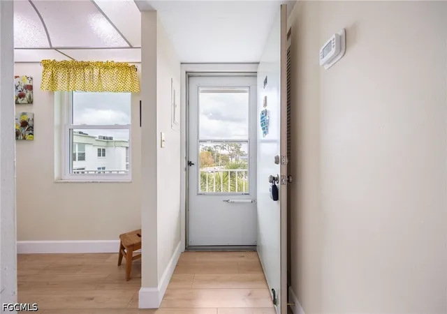 Listing Photo 4 - Condo for sale in building located at 1580 Pine Vly Dr, Fort Myers, FL 33907 - Unit #415