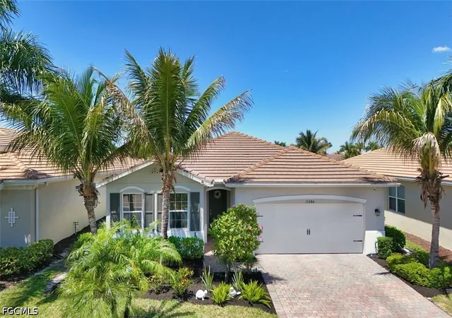 Photo 2 of Sale Pending at 15280 Floresta Ln, Fort Myers, FL 33908 | MLS# 2026018783 | Listing updated on 2026-09-24