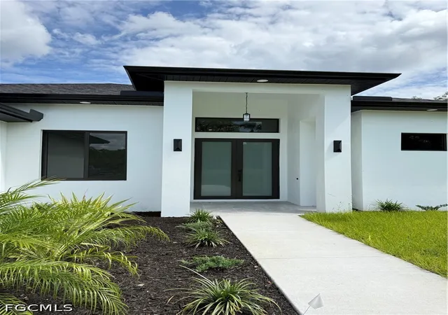 Photo 2 of Sale Pending at 3663 28th Avenue Se, Naples, FL 34117 | MLS# 2026019236 | Listing updated on 2026-09-14