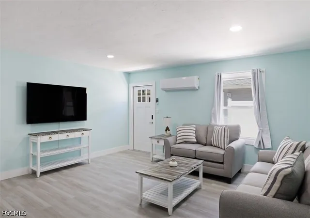 Listing Photo 4 - Condo for sale in building located at 27900-902 Vermont St, Bonita Springs, FL 34135