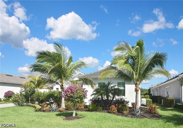 Photo 3 of Single family home for sale at 18958 Wildblue Blvd, Fort Myers, FL 33913 | MLS# 2026019599 | Listing updated on 2026-09-04