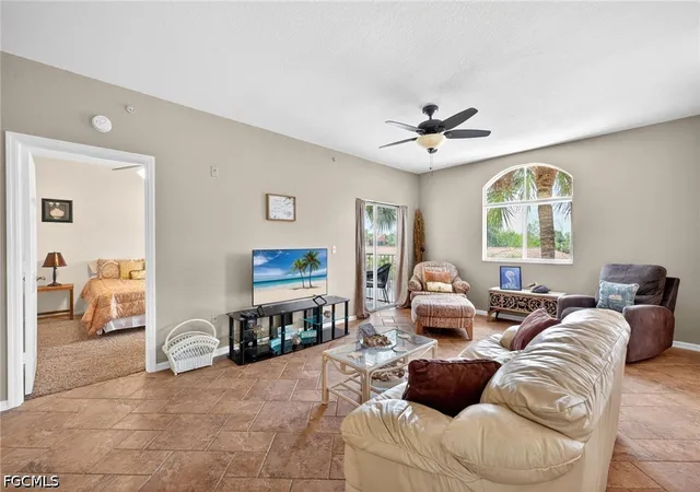 Listing Photo 3 - Condo for sale in building located at 6361 Aragon Wy, Fort Myers, FL 33966 - Unit #202