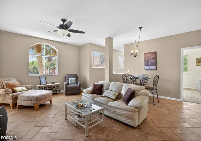 Listing Photo 4 - Condo for sale in building located at 6361 Aragon Wy, Fort Myers, FL 33966 - Unit #202