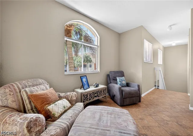 Listing Photo 5 - Condo for sale in building located at 6361 Aragon Wy, Fort Myers, FL 33966 - Unit #202