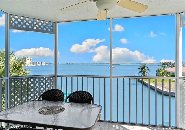 Listing Photo 4 - Condo for sale in building located at 991 N Barfield Dr, Marco Island, FL 34145 - Unit #307
