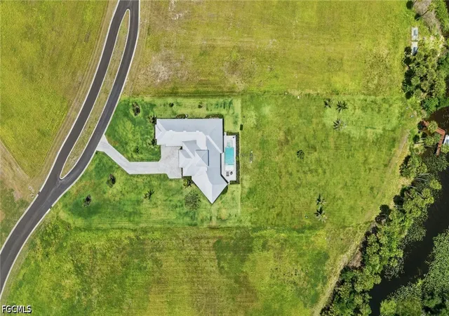 Photo 3 of Single family home for sale at 22833 Yellow Button Ln, Alva, FL 33920 | MLS# 2026019795 | Listing updated on 2026-09-08