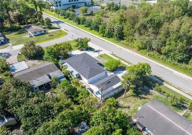 Photo 4 of Sale Pending at 5278 Floridan Ave, Naples, FL 34113 | MLS# 226017865 | Listing updated on 2026-09-02