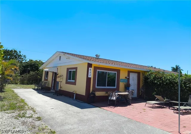 Photo 3 of Sale Pending at 618 107th Avenue N, Naples, FL 34108 | MLS# 226017130 | Listing updated on 2026-09-08