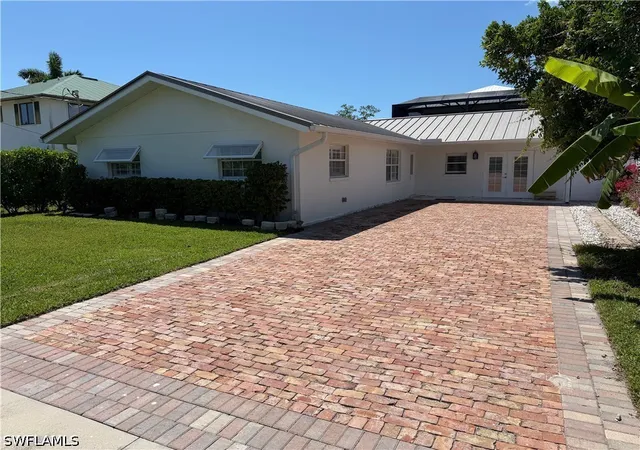 Photo 2 of Single family home for sale at 112 Capri Blvd, Naples, FL 34113 | MLS# 226014396 | Listing updated on 2026-09-12