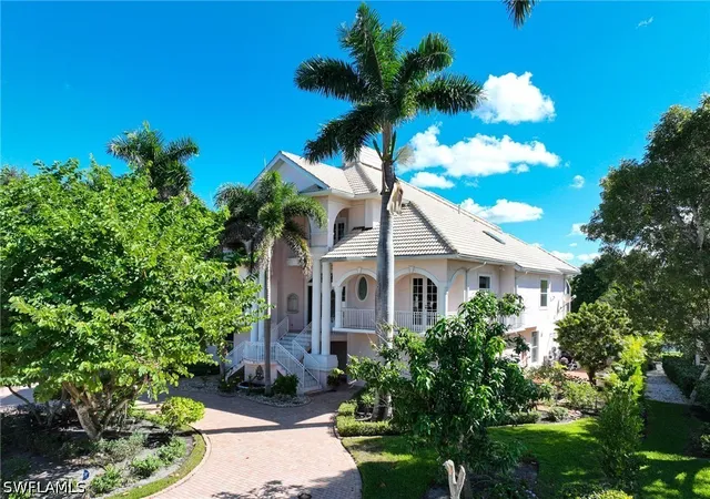 Photo 3 of Single family home for sale at 192 Topanga Dr, Bonita Springs, FL 34134 | MLS# 226018027 | Listing updated on 2026-10-01