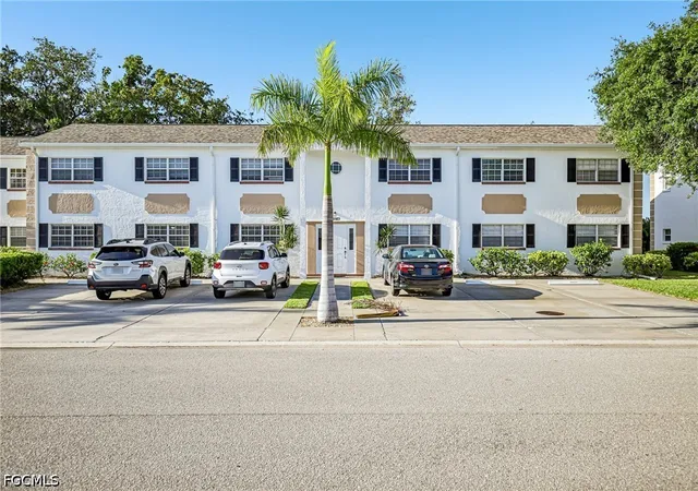 Photo 1 of Condo for sale at 1514 Edgewater Cir #3A, Fort Myers, FL 33919 | MLS# 2026020091 | Listing updated on 2026-10-10
