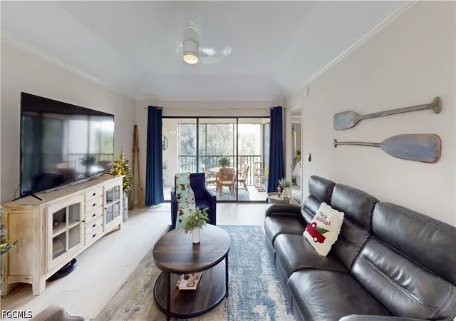 Listing Photo 5 - Condo for sale in building located at 1518 Oyster Catcher Pt, Naples, FL 34105 - Unit #1518-C