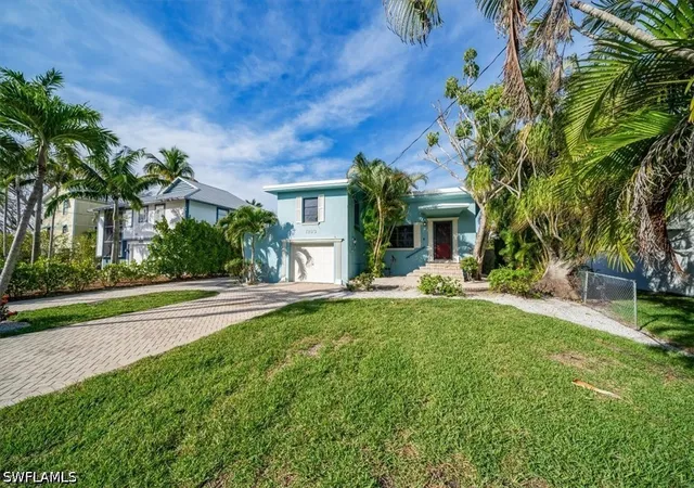 Photo 1 of Single family home for sale at 1283 Grand Cnl Dr, Naples, FL 34110 | MLS# 226017988 | Listing updated on 2026-09-13