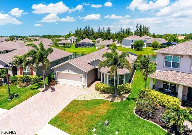 Photo 3 of Single family home for sale at 2707 Tarragona Ct, Cape Coral, FL 33909 | MLS# 2026020348 | Listing updated on 2026-09-26