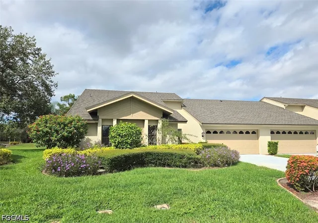 Townhouse for sale at 13406 Tall Grass Ct, Fort Myers, FL 33912 | MLS# 2026020397