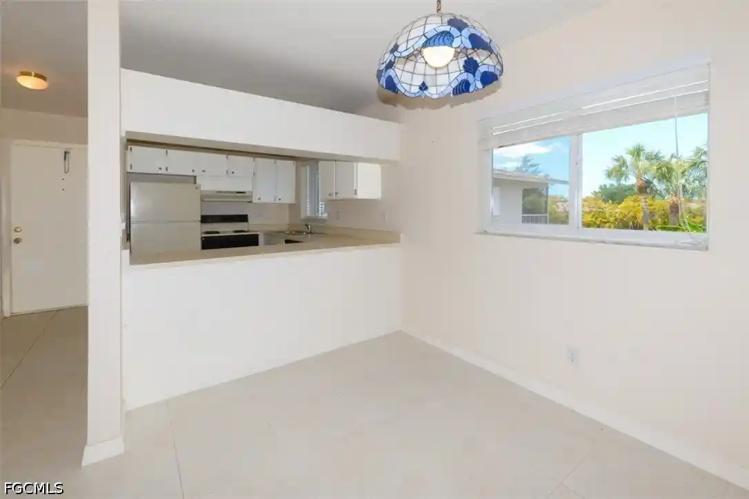 Listing Photo 14 - Condo for sale in building located at 8141 Country Rd, Fort Myers, FL 33919 - Unit #203