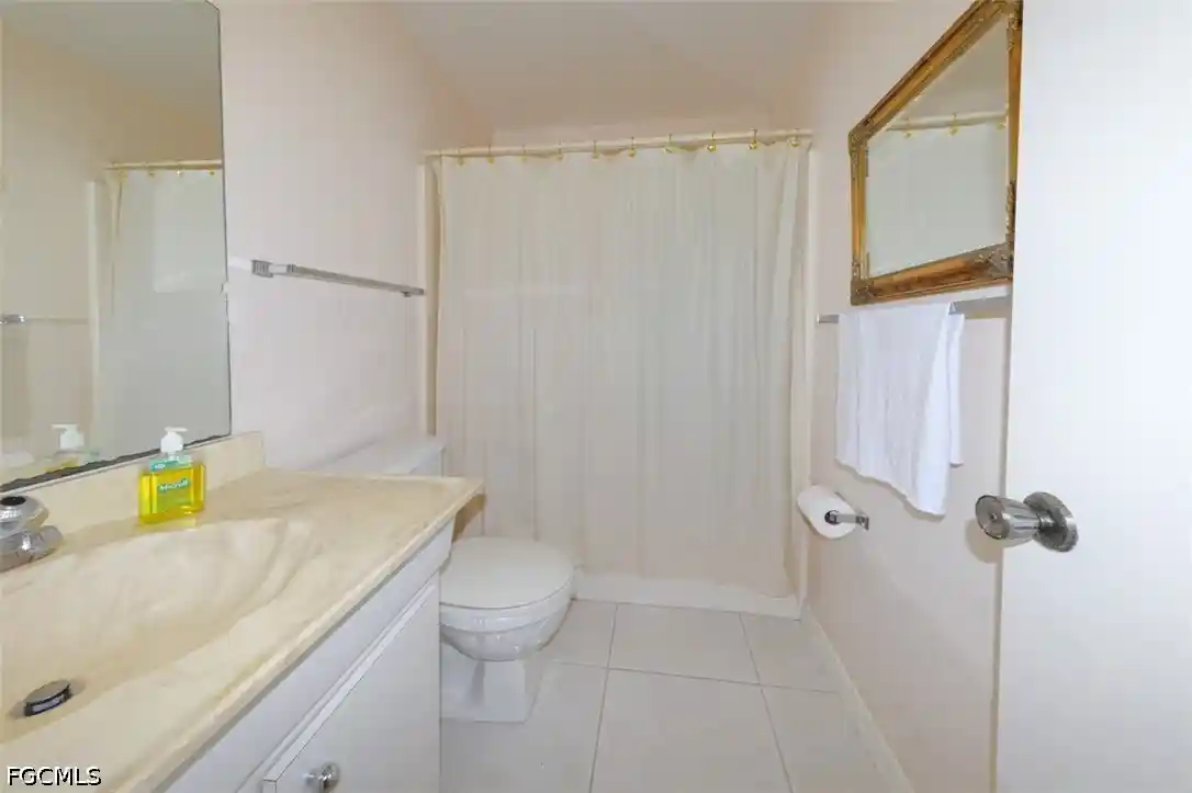 Listing Photo 20 - Condo for sale in building located at 8141 Country Rd, Fort Myers, FL 33919 - Unit #203