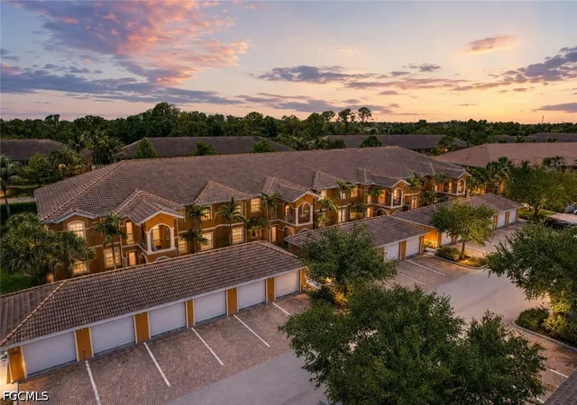 Listing Photo 4 - Condo for sale in building located at 1102 Winding Pines Cir, Cape Coral, FL 33909 - Unit #206