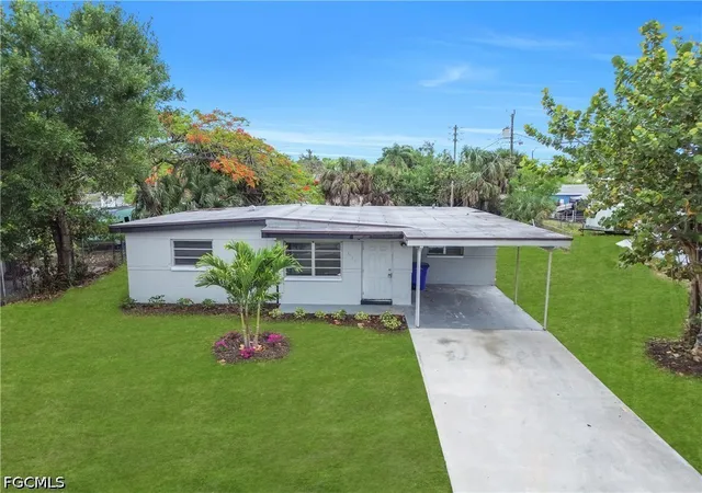 Single family home for sale at 1527 Gardenia Ave, Fort Myers, FL 33916 | MLS# 2026020686