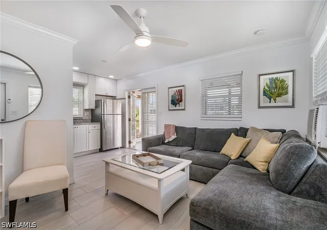 Listing Photo 4 - Condo for sale in building located at 4818 Regal Dr, Bonita Springs, FL 34134