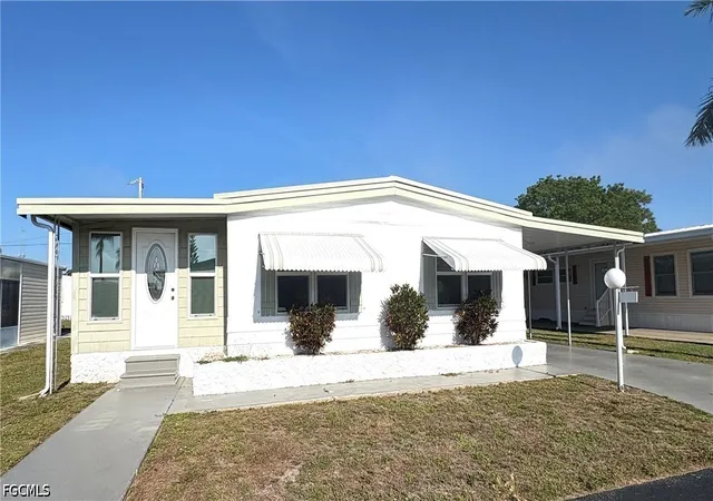 Photo 2 of Manufactured home for sale at 748 Park Ave, North Fort Myers, FL 33917 | MLS# 2026021139 | Listing updated on 2026-09-07